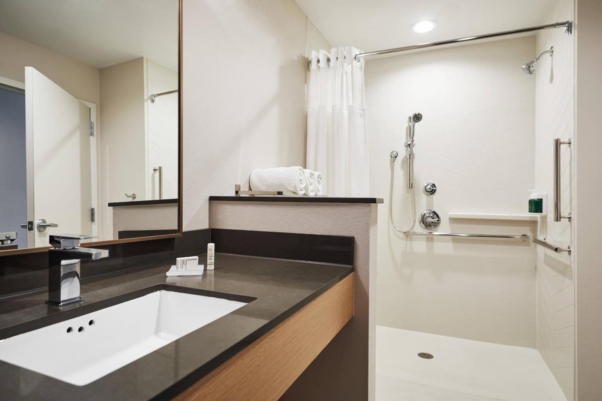 Fairfield Inn & Suites By Marriott Kansas City Belton Exterior foto